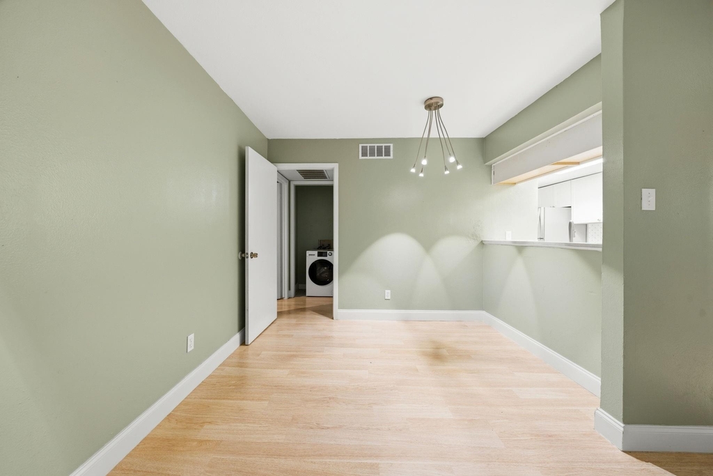 12824 Midway Road - Photo 7