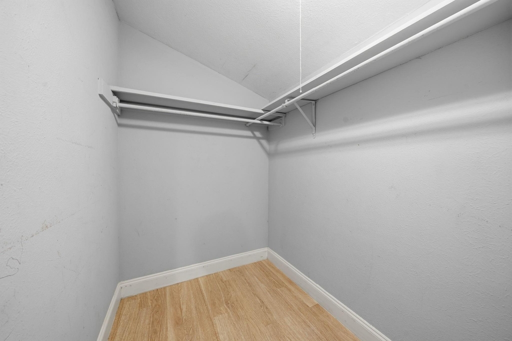 12824 Midway Road - Photo 25