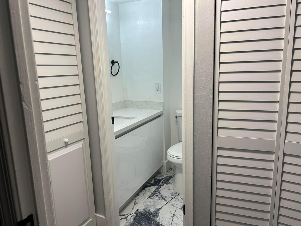 3264 Nw 84th Avenue - Photo 4