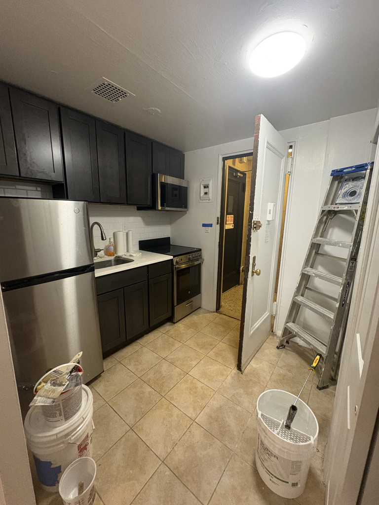 25th Street/8th Avenue  - Photo 4