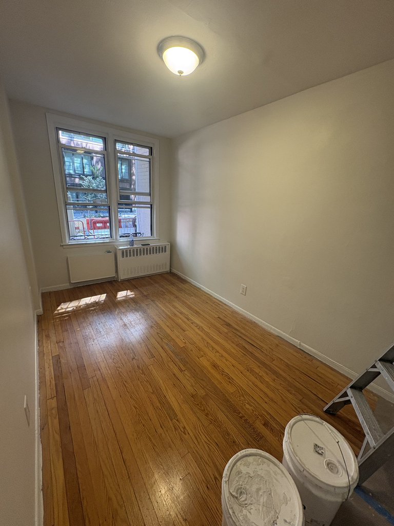 25th Street/8th Avenue  - Photo 2