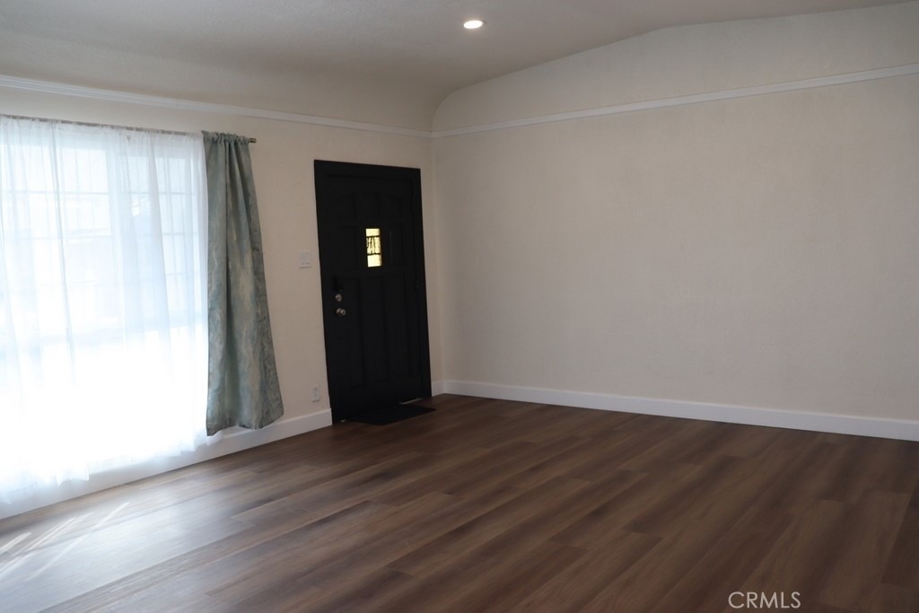 1917 W 74th - Photo 16