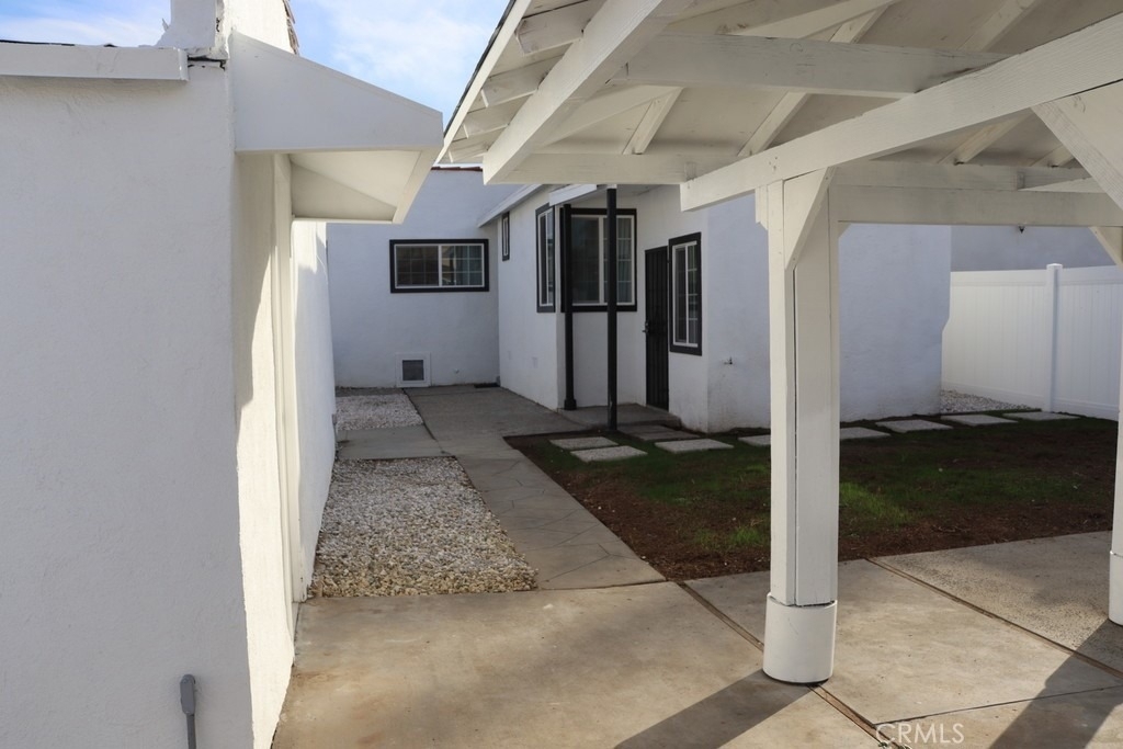 1917 W 74th - Photo 69