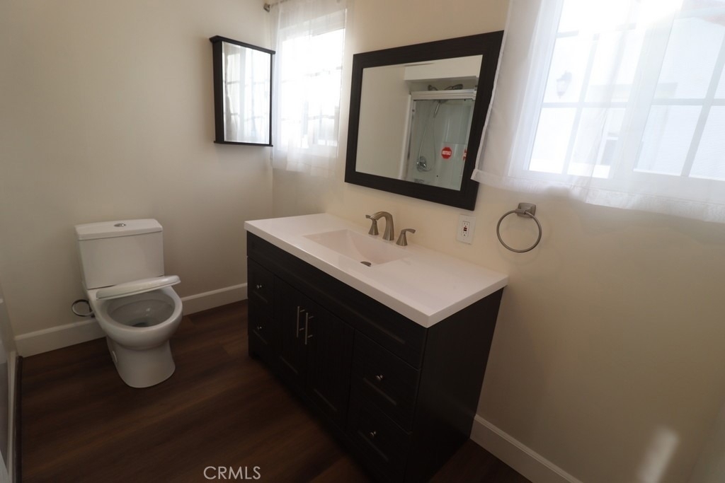 1917 W 74th - Photo 31