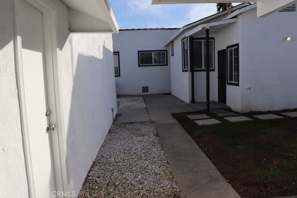 1917 W 74th - Photo 71