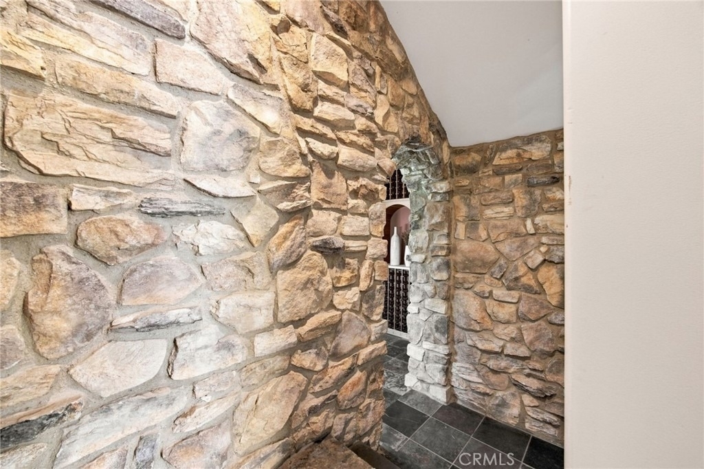 5182 Garrett Court - Photo 13