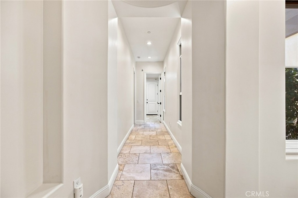 5182 Garrett Court - Photo 32