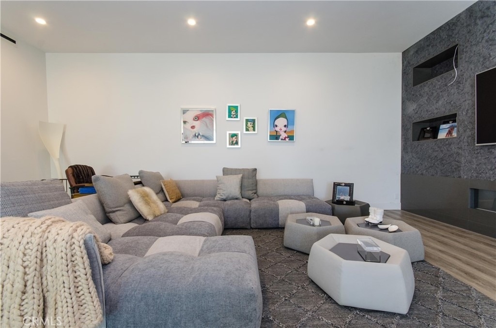 510 Leslie - Photo 31