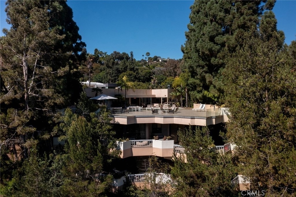 510 Leslie - Photo 0