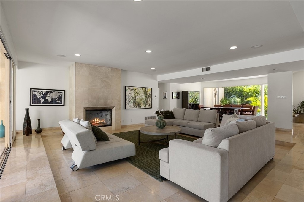 510 Leslie - Photo 5
