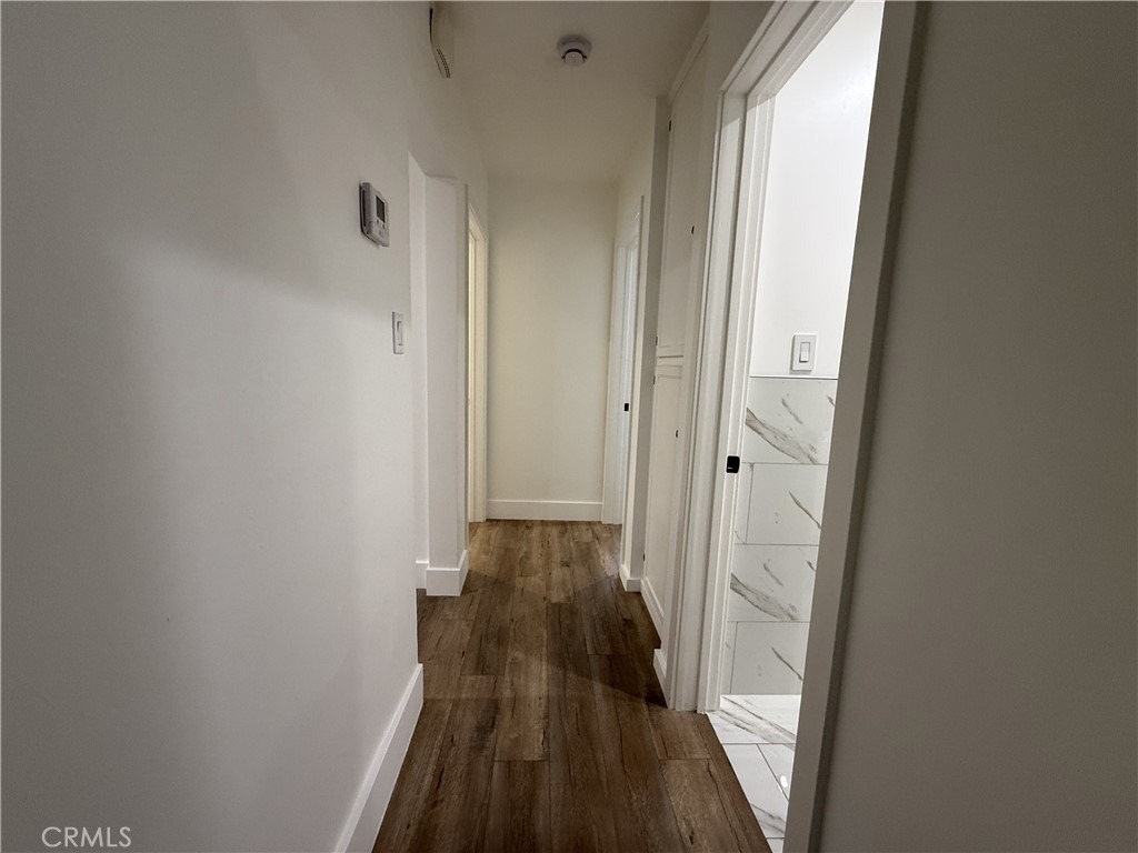17845 Victory Blvd. - Photo 26