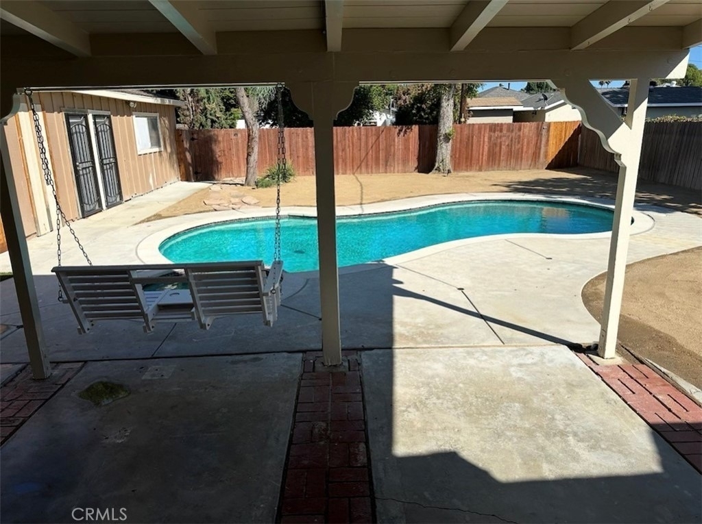 8448 Aura Avenue - Photo 5