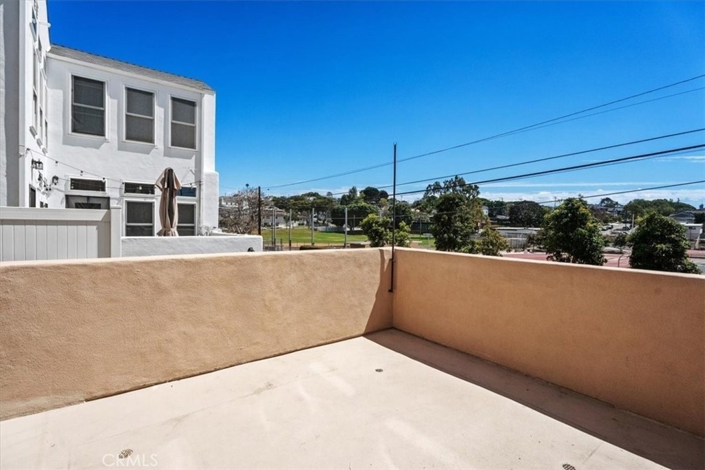 313 E Oak Avenue - Photo 9
