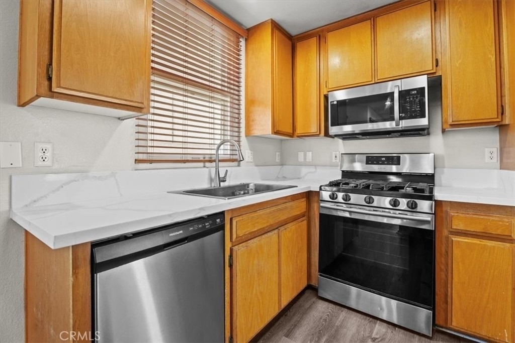 313 E Oak Avenue - Photo 13