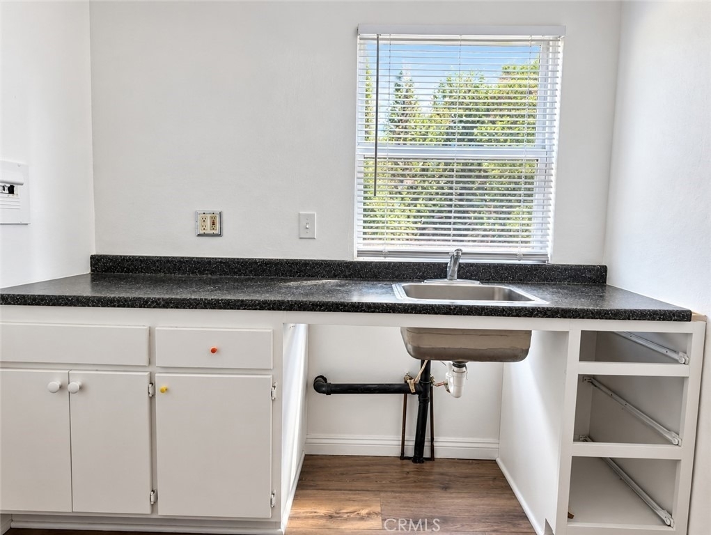 12801 Norwalk - Photo 3