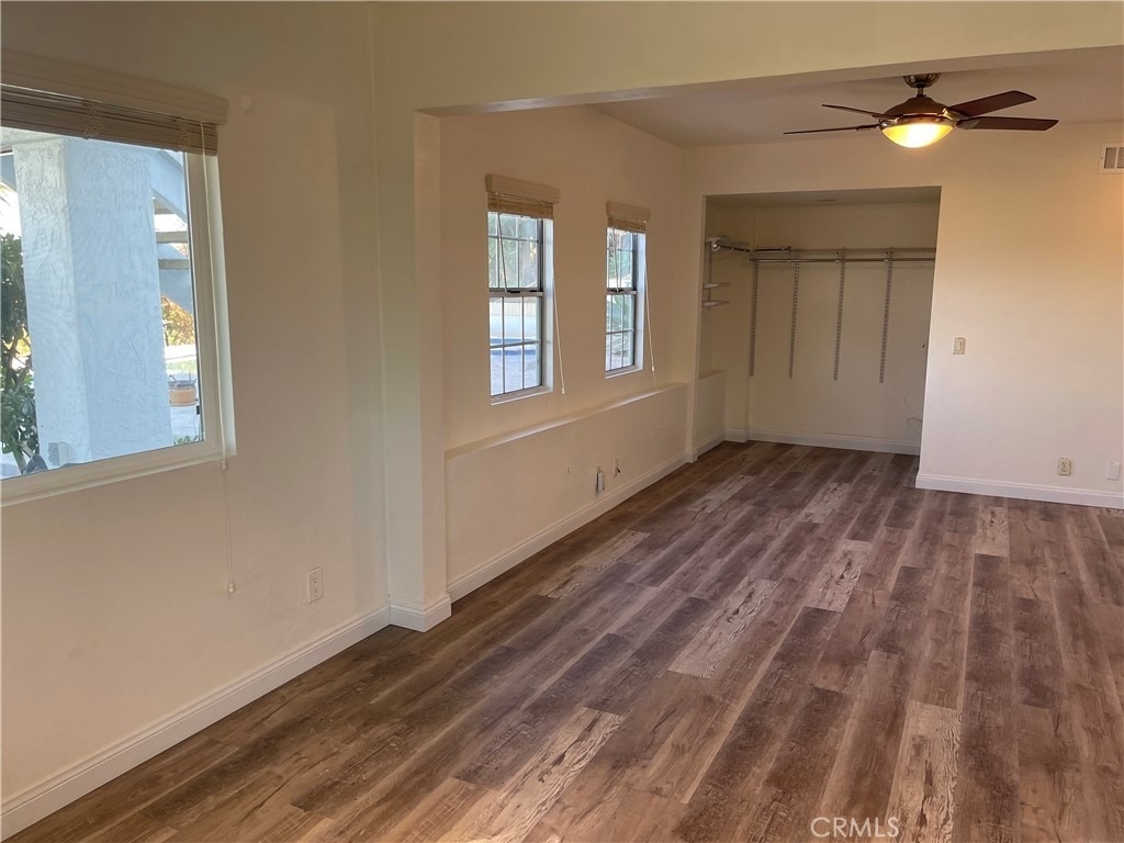 33536 Valle Road - Photo 0
