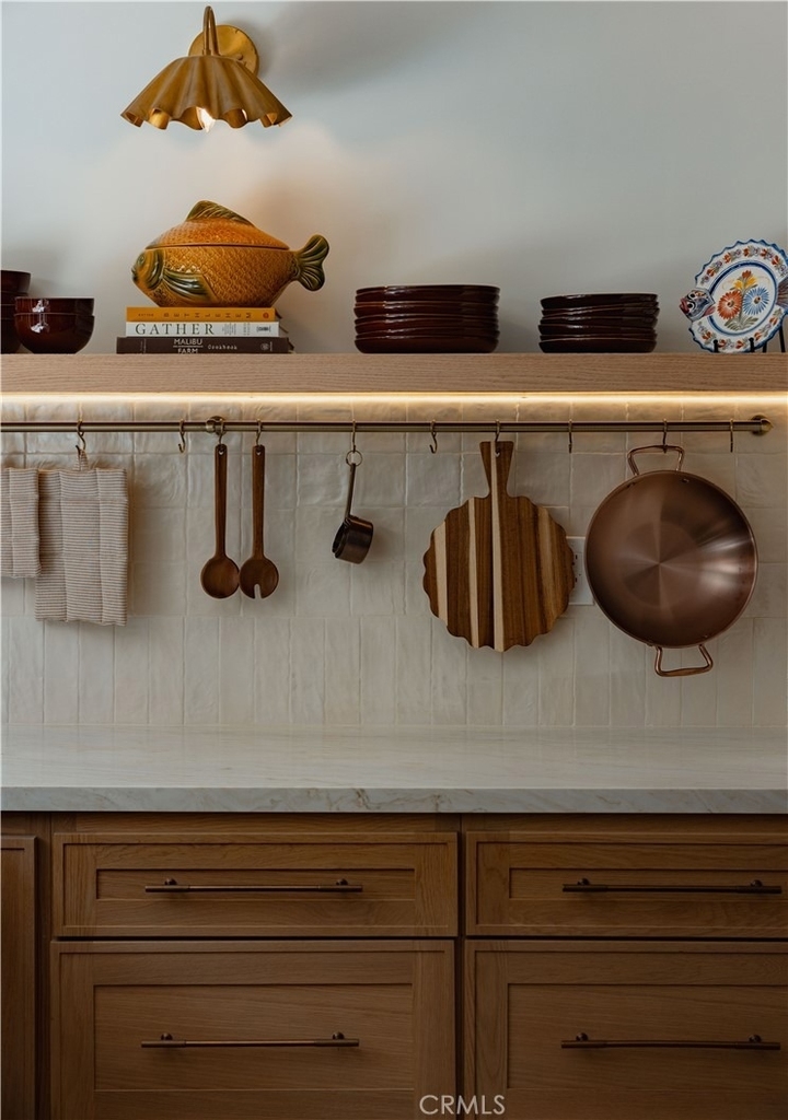 1096 Tulare - Photo 11