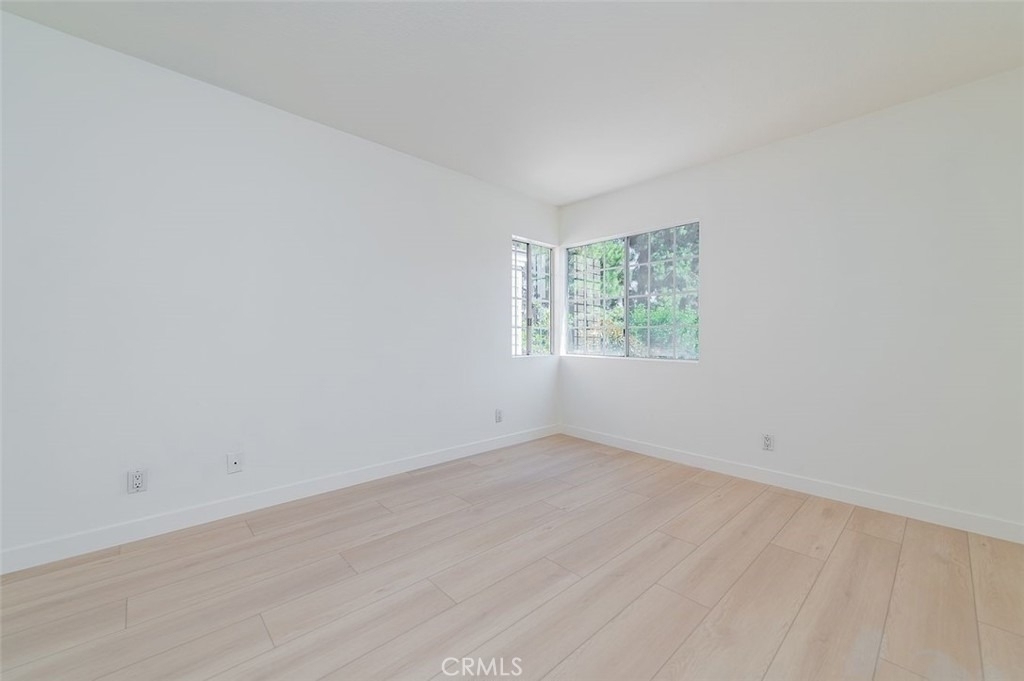 15 Harborcrest - Photo 18