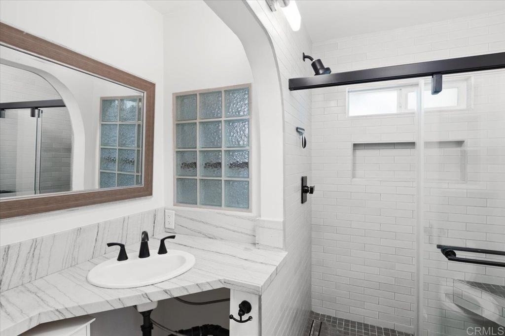 1923 S Tremont Street - Photo 30