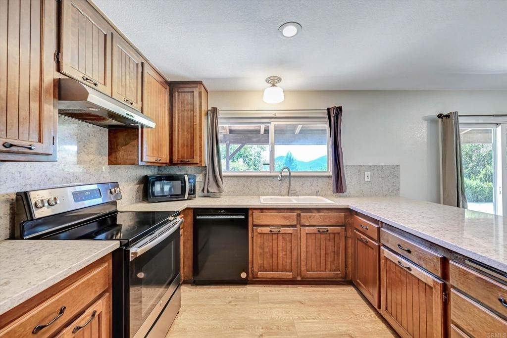 15436 Las Manzanitas Road - Photo 17