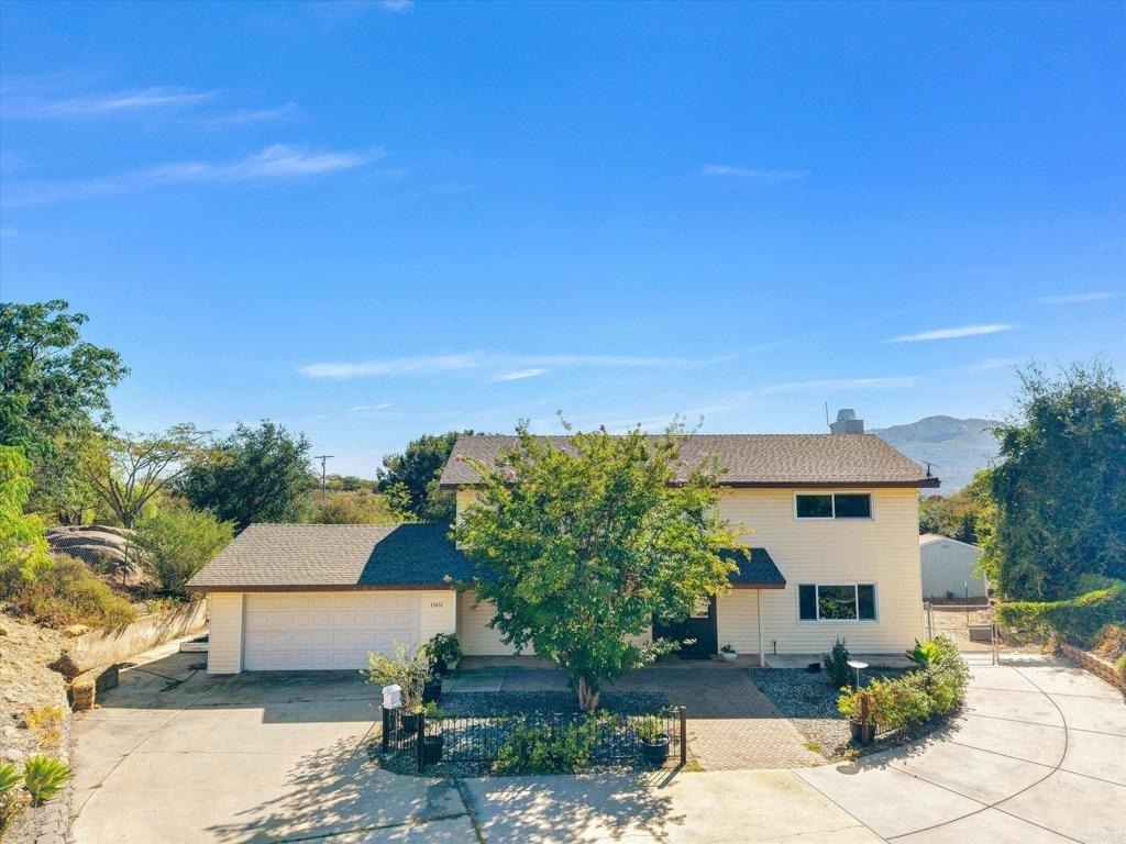 15436 Las Manzanitas Road - Photo 0