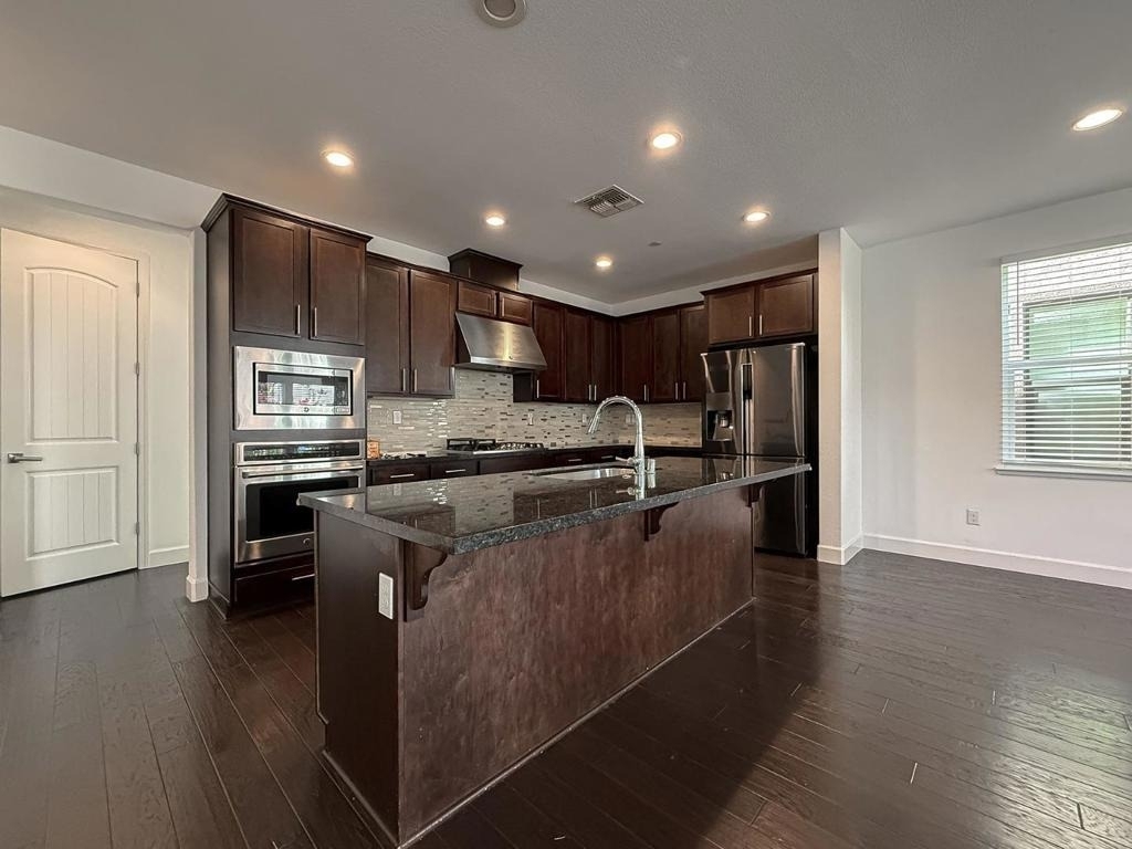 4028 Freestone Place - Photo 5