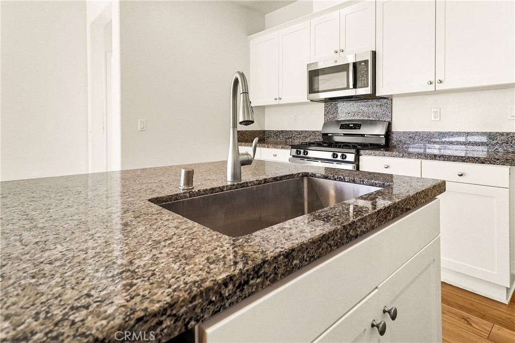 29752 Wolf Glen Court - Photo 12