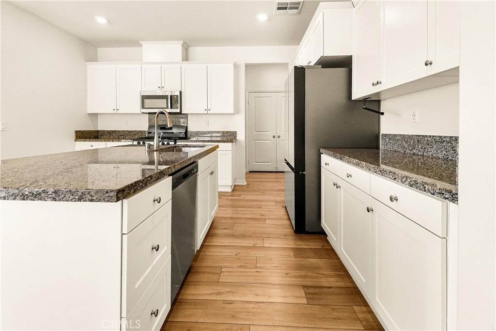 29752 Wolf Glen Court - Photo 11