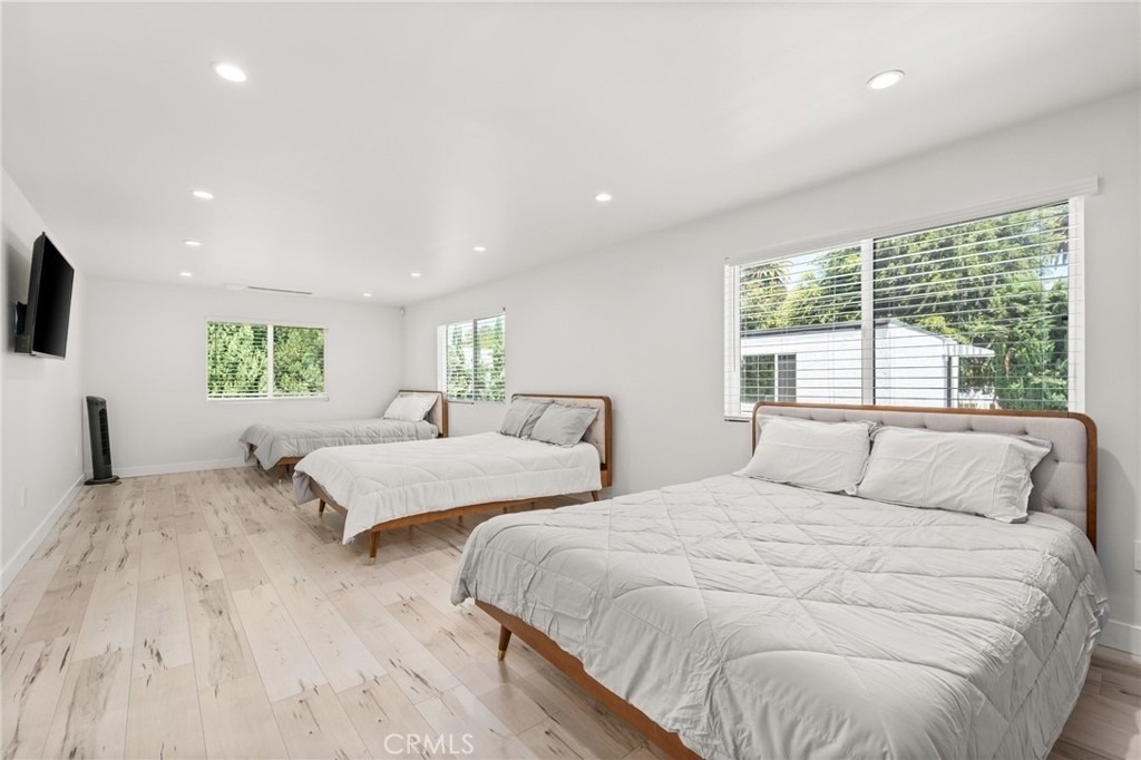 4630 Cedros Avenue - Photo 35