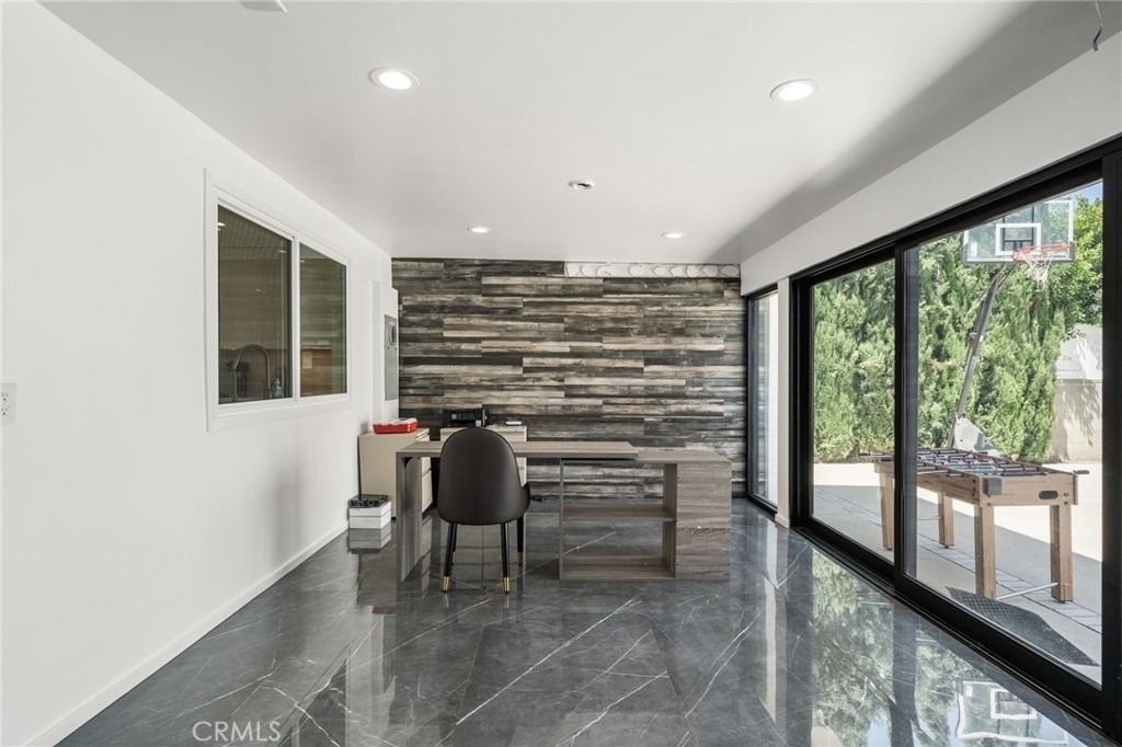 4630 Cedros Avenue - Photo 19