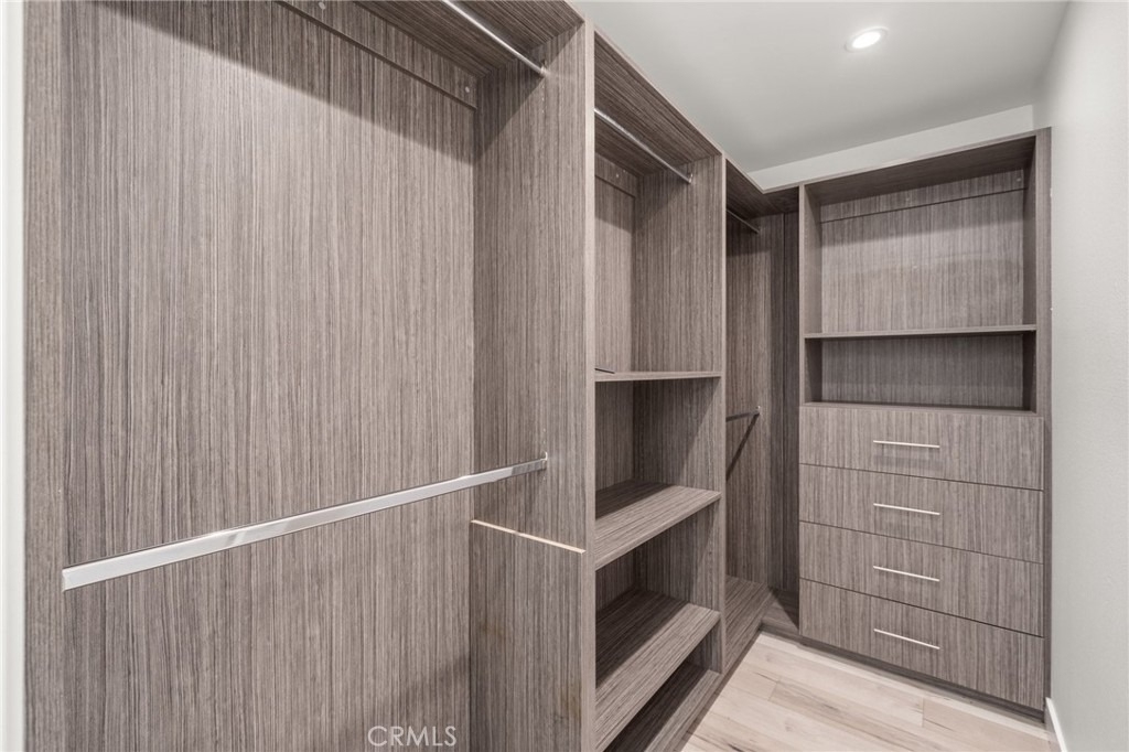 4630 Cedros Avenue - Photo 24