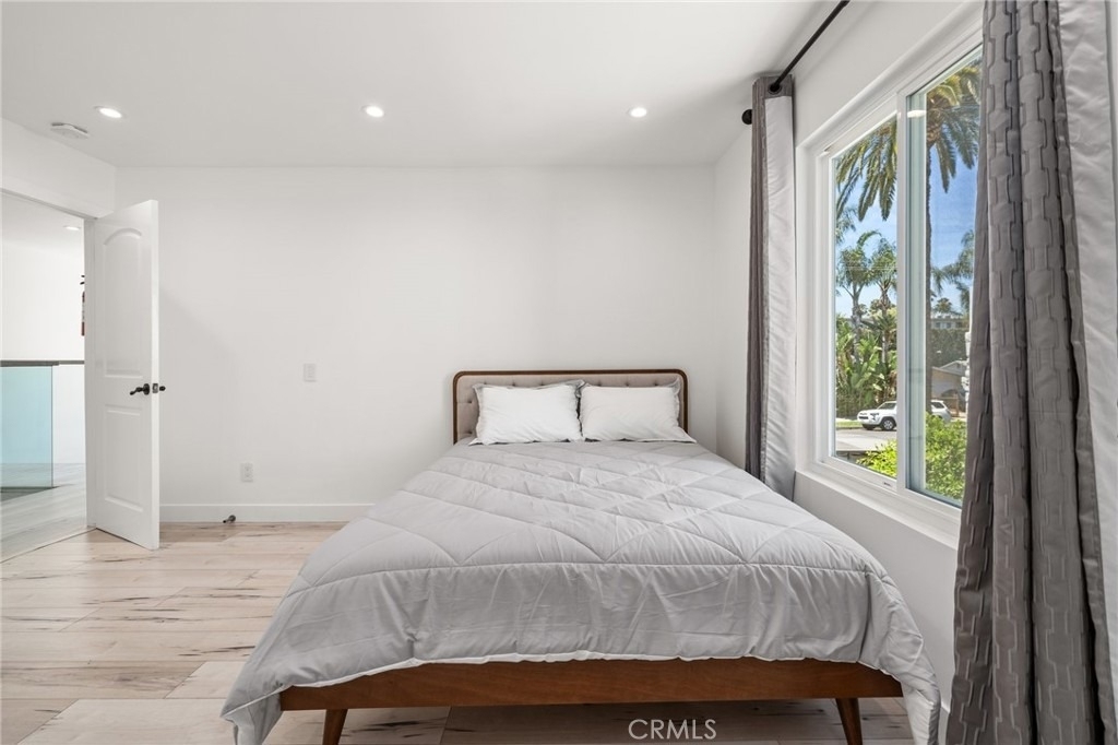4630 Cedros Avenue - Photo 25
