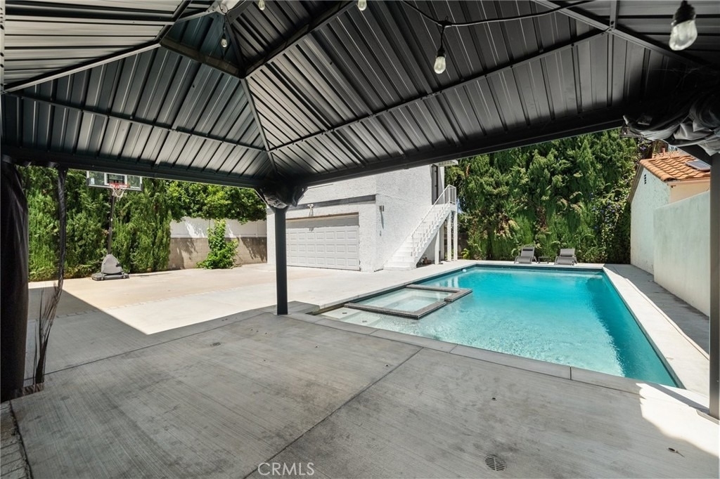 4630 Cedros Avenue - Photo 37