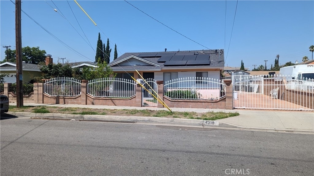4319 La Rica - Photo 0
