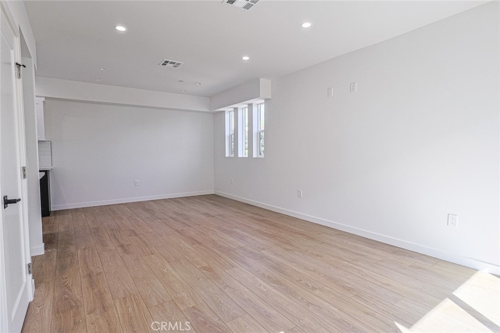 1227 June St - Photo 17