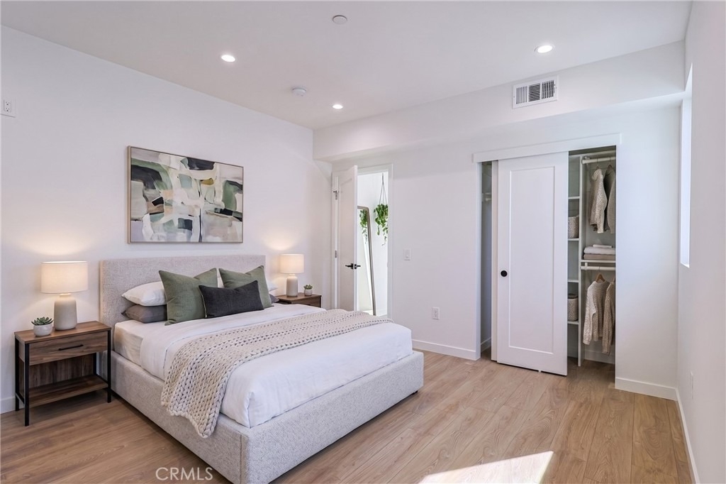 1227 June St - Photo 5