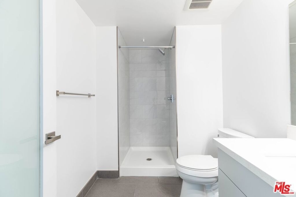 843 Wilcox Avenue - Photo 12