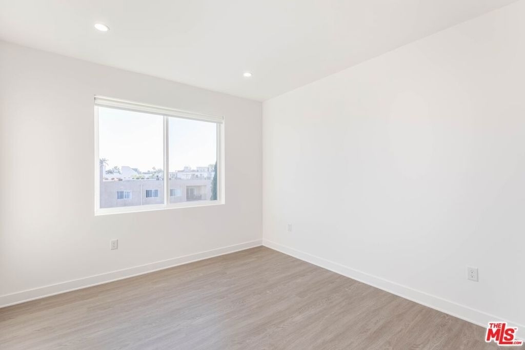 843 Wilcox Avenue - Photo 6