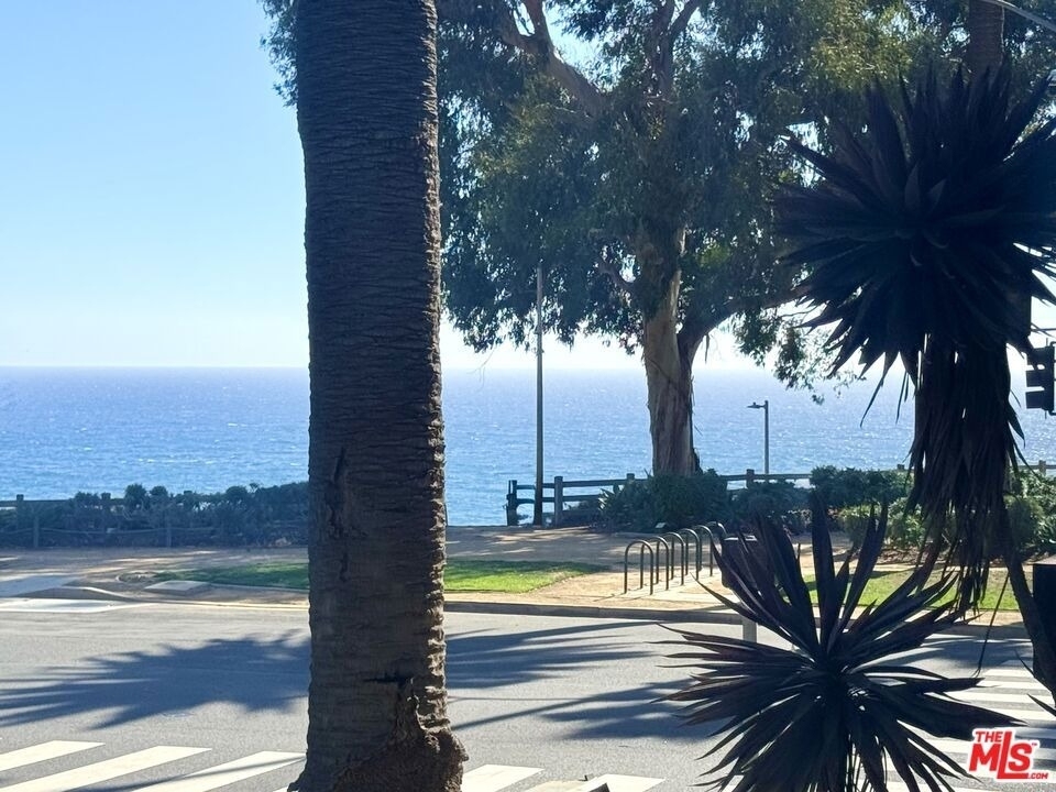757 Ocean Avenue - Photo 24