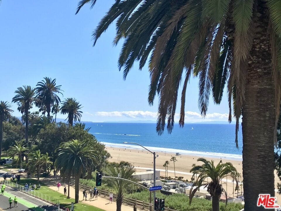 757 Ocean Avenue - Photo 4