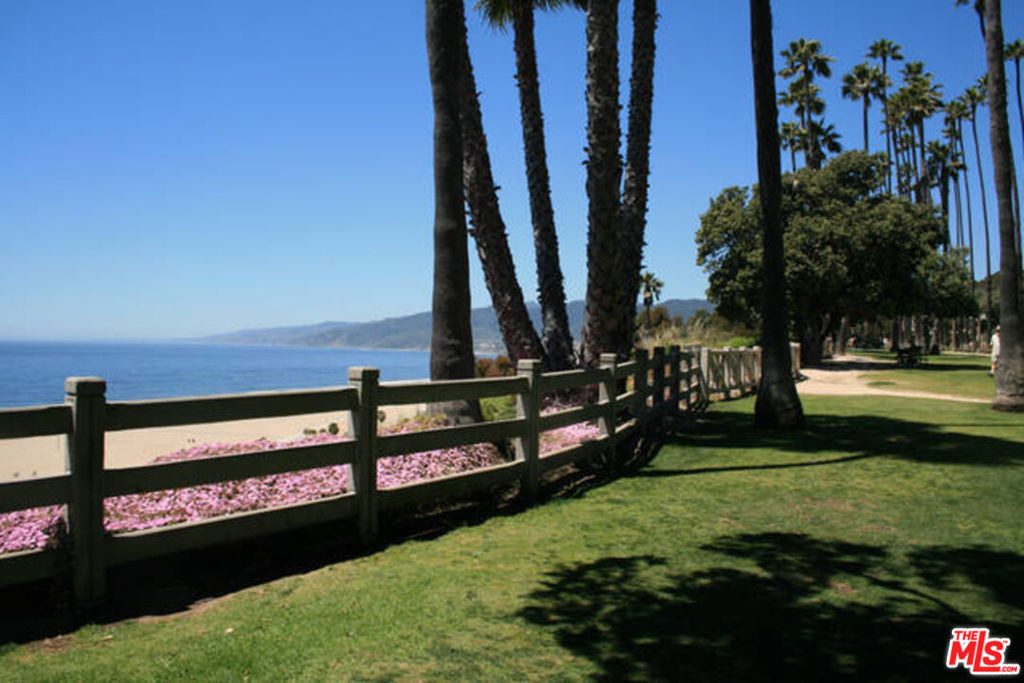 757 Ocean Avenue - Photo 8