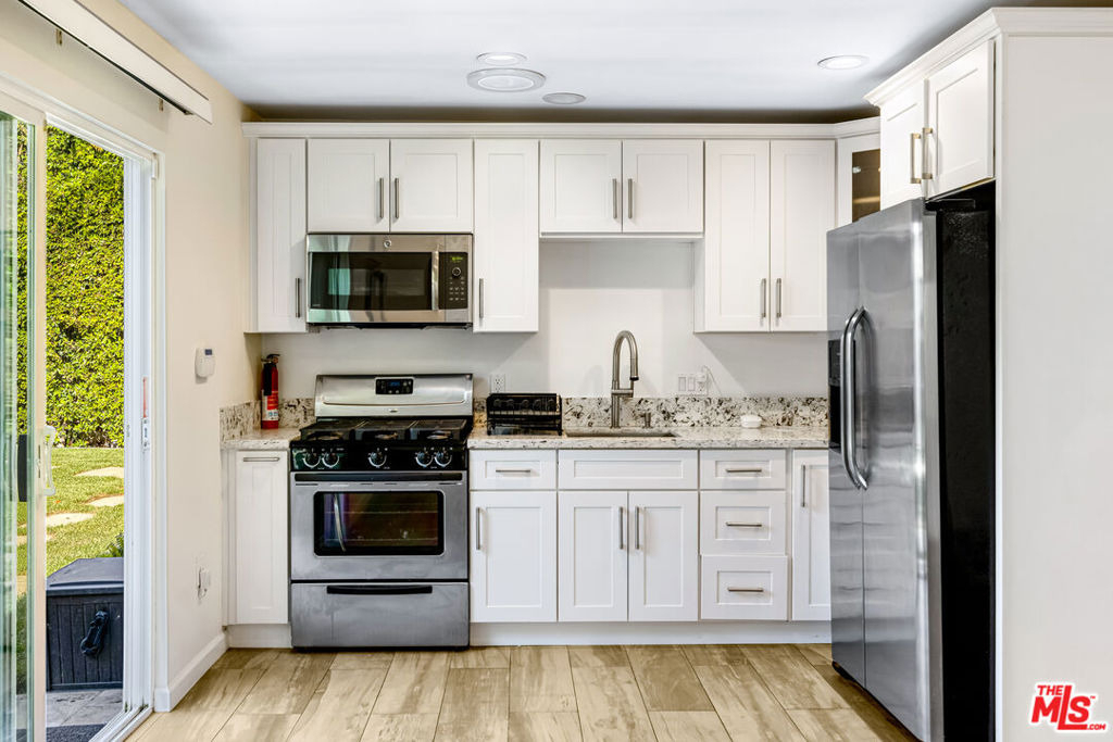 14516 Otsego Street - Photo 35