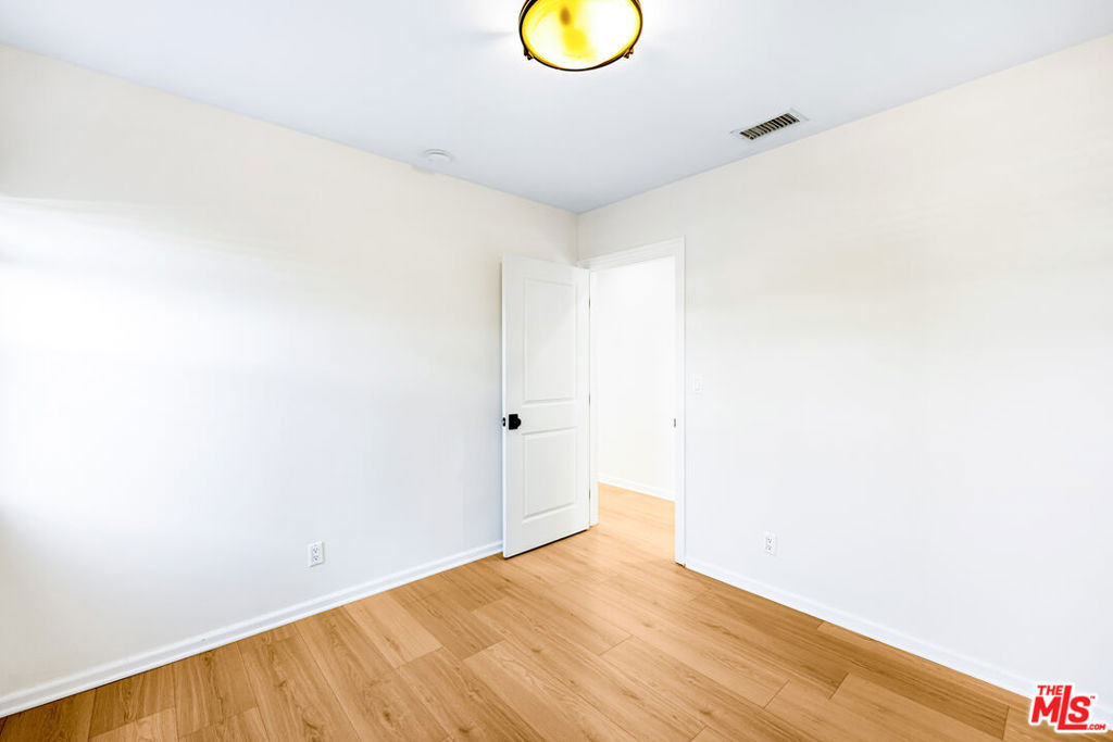 14516 Otsego Street - Photo 43