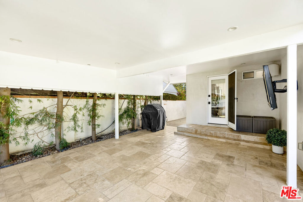14516 Otsego Street - Photo 18