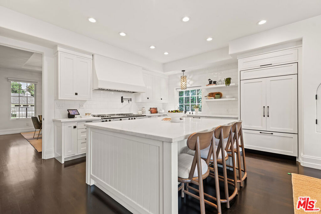 9928 Toluca Lake Avenue - Photo 7