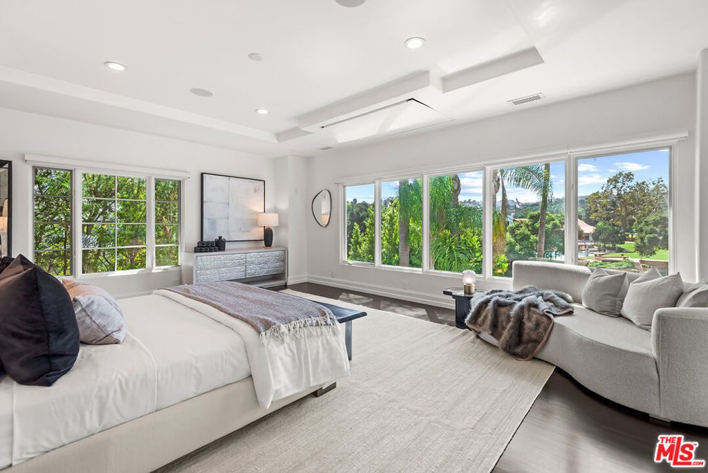 9928 Toluca Lake Avenue - Photo 17