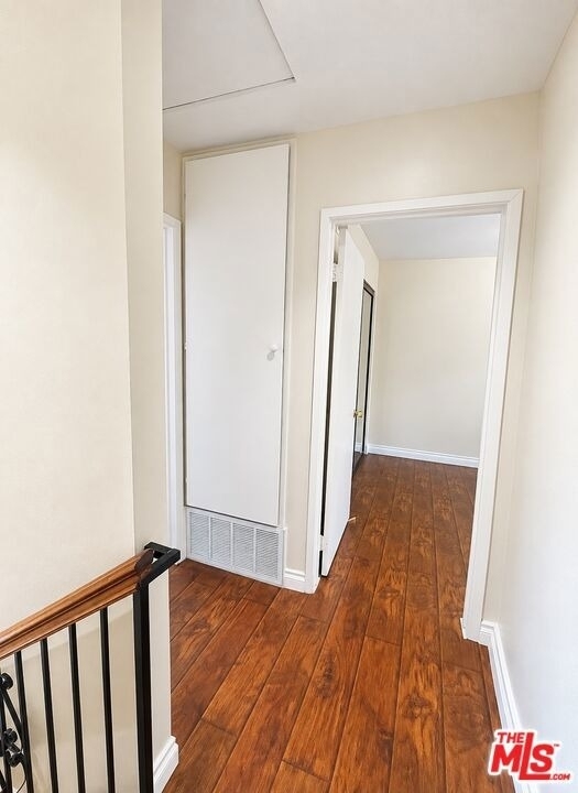11735 Valley View Avenue - Photo 10