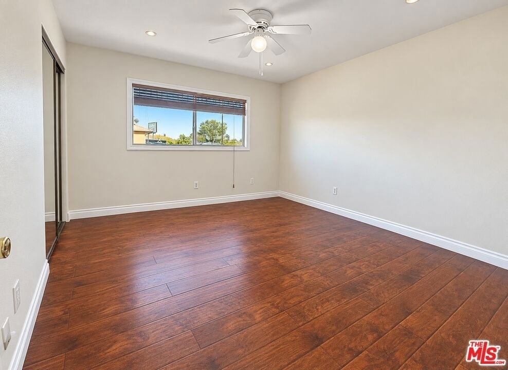 11735 Valley View Avenue - Photo 15