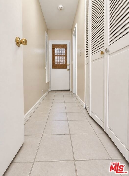 11735 Valley View Avenue - Photo 6