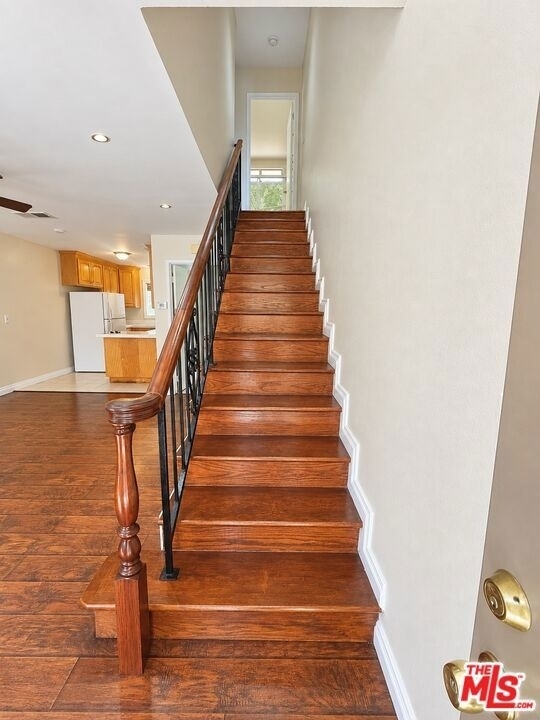11735 Valley View Avenue - Photo 9